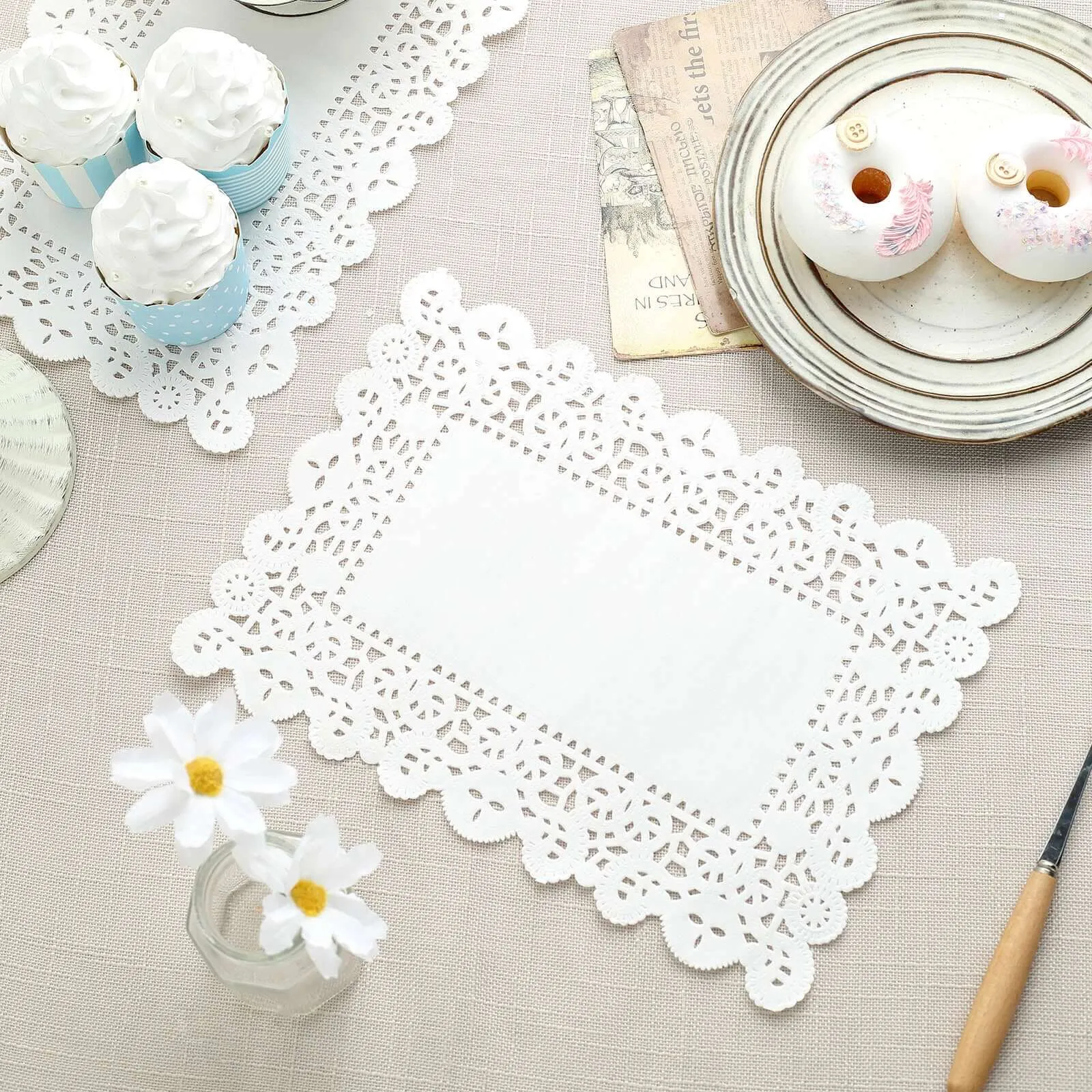 100 Pcs 7"x10" Rectangle White Lace Paper Doilies, Food Grade Paper Placemats