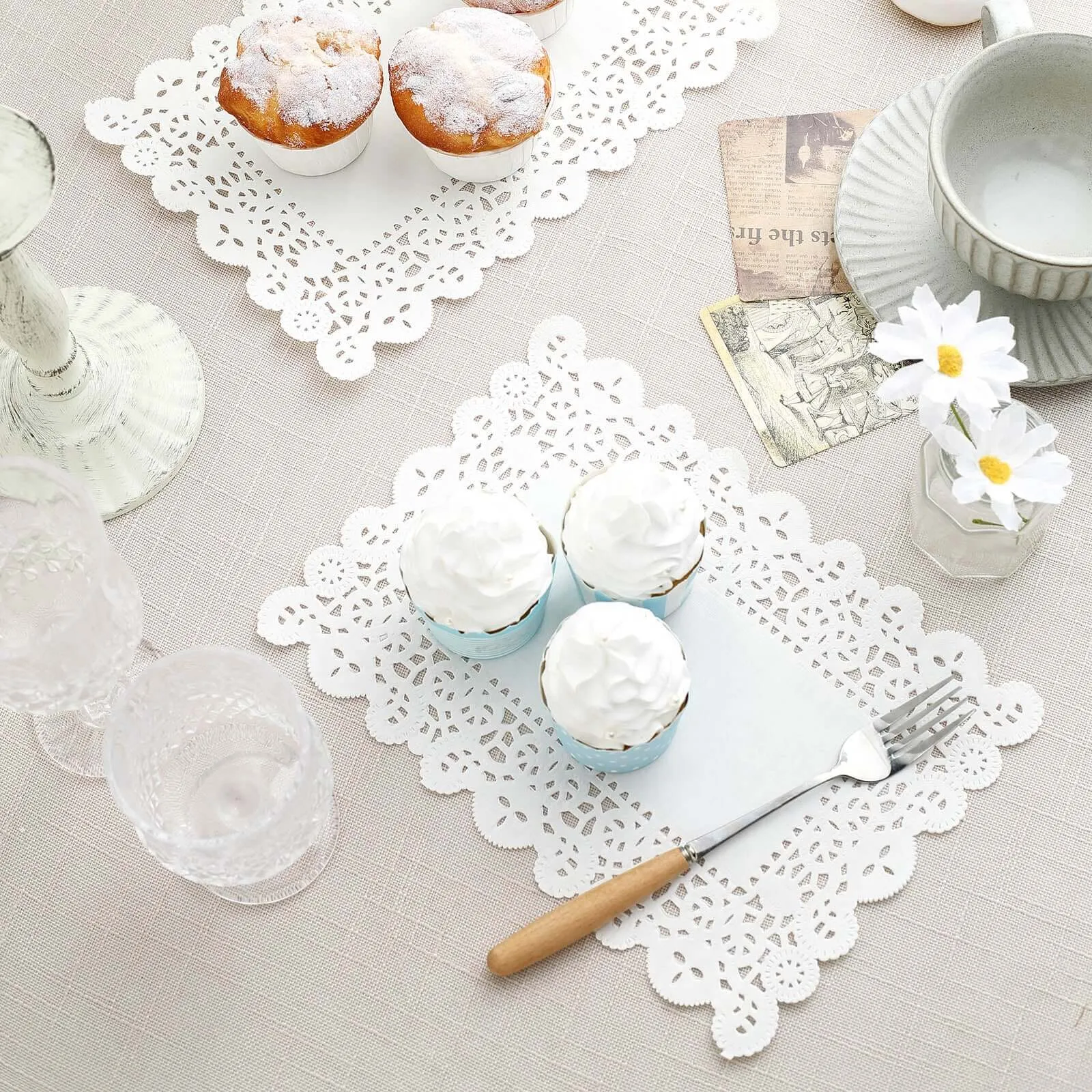 100 Pcs 7"x10" Rectangle White Lace Paper Doilies, Food Grade Paper Placemats