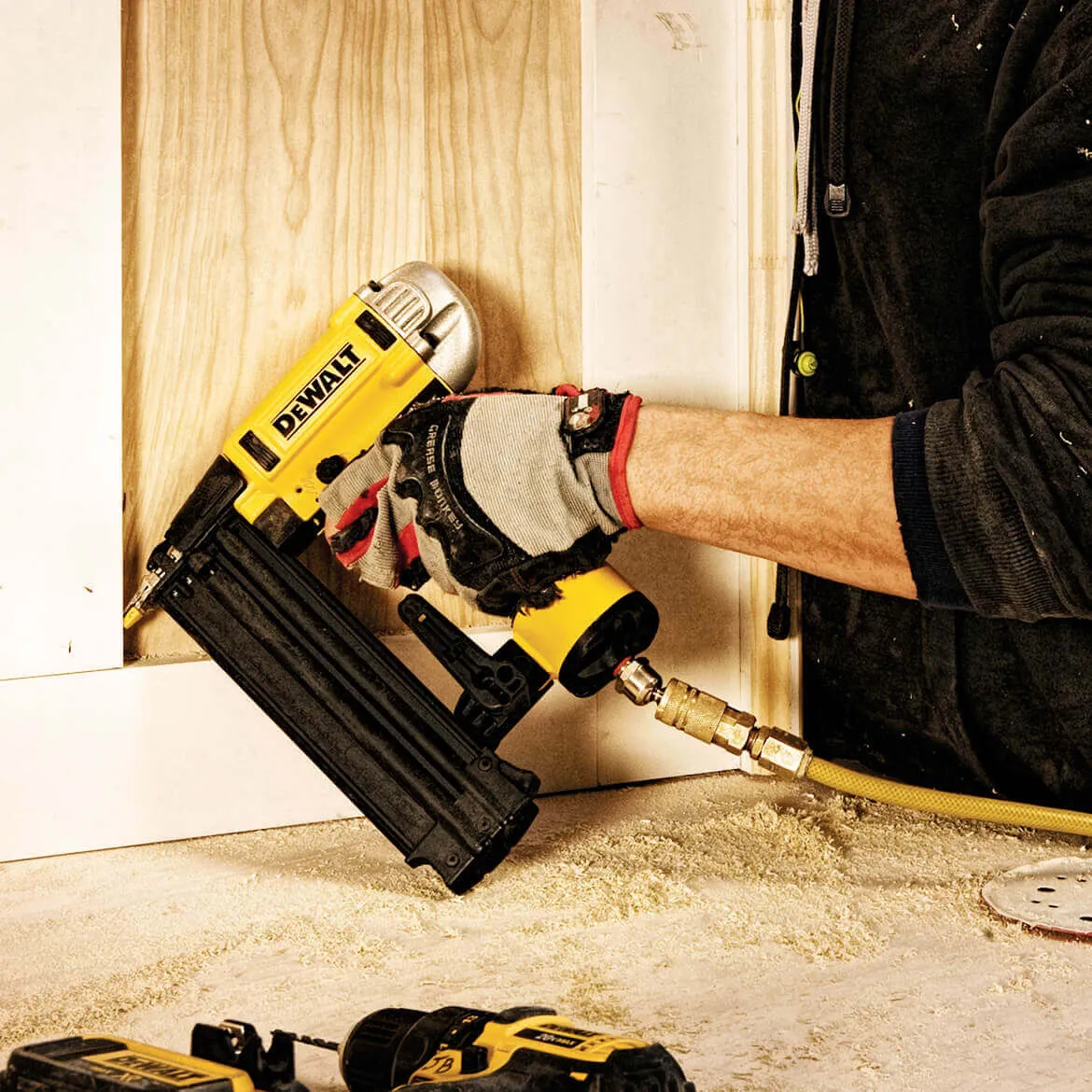 DeWALT DWFP12233 18 Guage Precision Point Brad Nailer