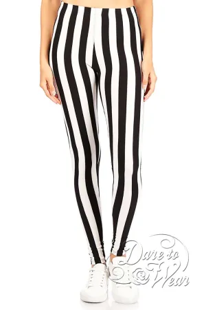 Peached Leggings in Beetlejuice