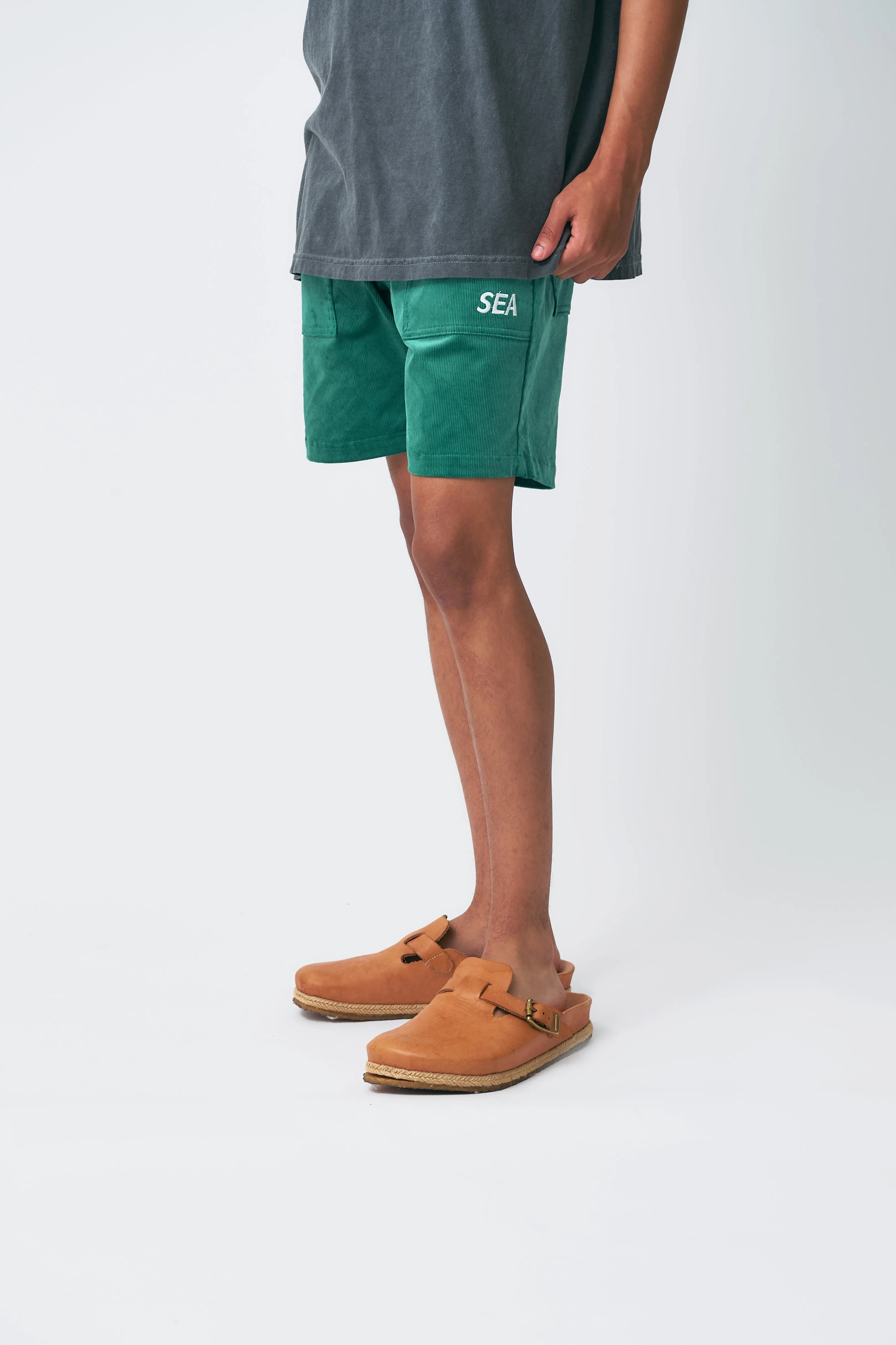 SEA CORDUROY SHORT / GREEN